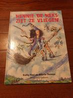 Valerie Thomas - Hennie de Heks ziet ze vliegen, Boeken, Ophalen of Verzenden, Zo goed als nieuw, Valerie Thomas; Korky Paul