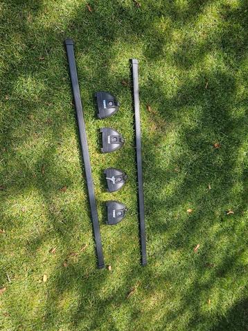 Thule Squarebar Evo 108 + Voetenset - Als Nieuw! beschikbaar voor biedingen
