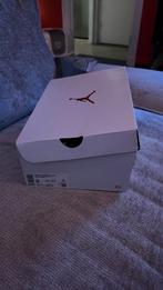 WMNS Air Jordan 1 MID maat 39 bordeaux rood/wit, Nike Air Jordan, Ophalen of Verzenden, Rood, Sneakers of Gympen