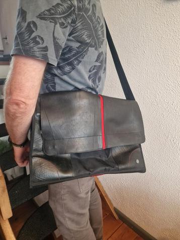 Stoere 16 inch Laptoptas - More than hip beschikbaar voor biedingen