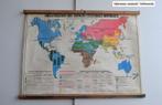 Oude stoere vintage Franse wereldkaart / landkaart 130x95, Boeken, Atlassen en Landkaarten, Gelezen, Wereld, Ophalen of Verzenden
