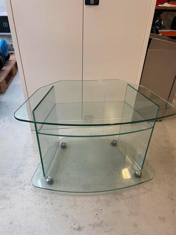 Tv meubel van glas beschikbaar voor biedingen