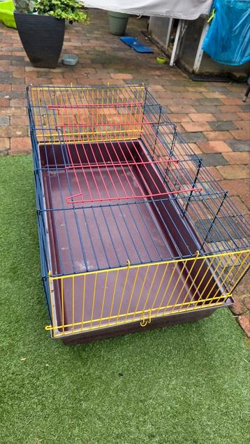 Hok voor Konijntje, Hamster Cavia etc.  beschikbaar voor biedingen
