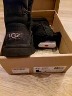 UGG  korte kinder laarsjes maat 23.5, Gebruikt, UGG, Meisje, Laarsjes
