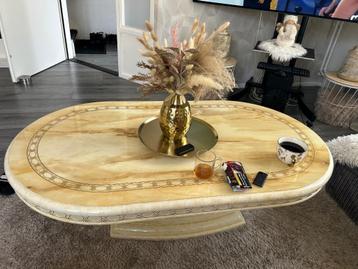 Salontafel beschikbaar voor biedingen