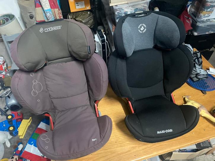 2x Maxi-Cosi autostoeltje – (één met Isofix), Kinderen en Baby's, Autostoeltjes, Zo goed als nieuw, Maxi-Cosi, 15 t/m 36 kg, Isofix