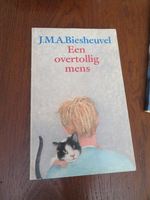 Boekenweekgeschenk - een overtollig mens, Boeken, Boekenweekgeschenken, Gelezen, Ophalen