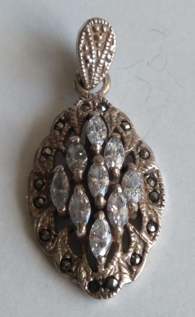 zilveren HANGER 4,4 cm met 9 witte Saffieren en 16 Markasiet, Sieraden, Tassen en Uiterlijk, Kettinghangers, Zo goed als nieuw