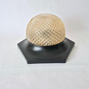 Jaren 60 plafondlamp met bewerkte glazen bol, schroefbol beschikbaar voor biedingen
