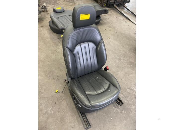 Stoel rechts van een Audi A8, Auto-onderdelen, Interieur en Bekleding, Audi, Gebruikt, 3 maanden garantie, Ophalen of Verzenden