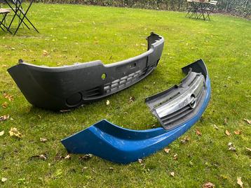 Complete voorbumper opel vivaro beschikbaar voor biedingen