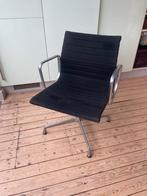 Eames EA107 voor Vitra hopsack, armleuningen wat versleten, Ophalen, Wit, Zo goed als nieuw, Eén