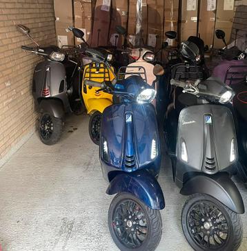 Groot aanbod Vespa Sprint 8 stuks snor brom iget kickstart beschikbaar voor biedingen
