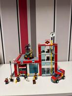 LEGO city brandweerkazerne 60004, Kinderen en Baby's, Speelgoed | Duplo en Lego, Ophalen of Verzenden, Zo goed als nieuw