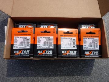 SERVO REXTOR 4x RX-555+ 3x RX555E doos 7x beschikbaar voor biedingen