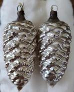 2 antieke dennenappels, Diversen, Kerst, Ophalen of Verzenden