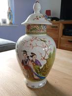 Chinese beschilderde vaas met deksel, Ophalen of Verzenden
