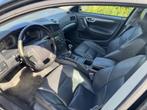 Volvo V70 2.4 AIRCO / LEER / LM VELGEN / TREKHAAK, Voorwielaandrijving, Zwart, Euro 4, Geïmporteerd