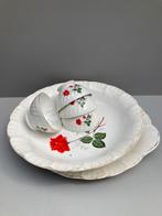 Frans Brocante schalenset /borrelset met roos., Ophalen of Verzenden