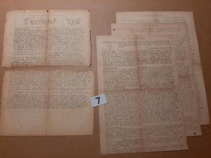 Verzet RotterdamTROUW en De Vrije Pers, Verzamelen, Militaria | Tweede Wereldoorlog, Landmacht, Boek of Tijdschrift, Nederland