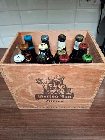 Hertog Jan houten kistje met 12 speciaalbieren beschikbaar voor biedingen