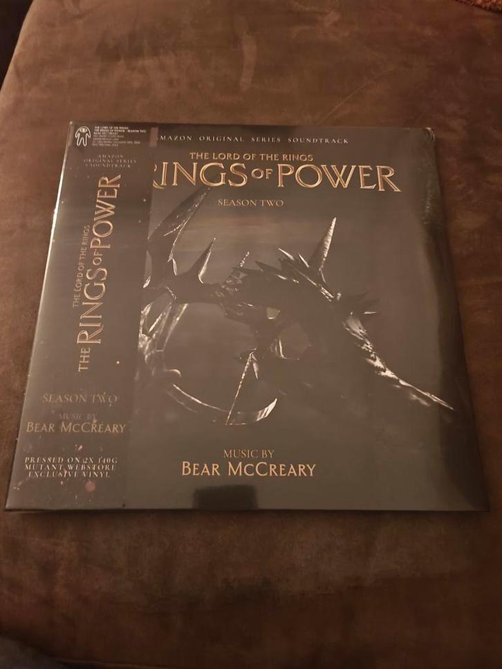 Rings of Power S2 Soundtrack – Bear McCreary 2xLP – Nieuw, Cd's en Dvd's, Vinyl | Filmmuziek en Soundtracks, Nieuw in verpakking