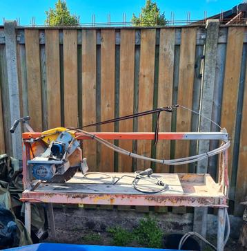 Tegelzaag machine / zaagtafel beschikbaar voor biedingen