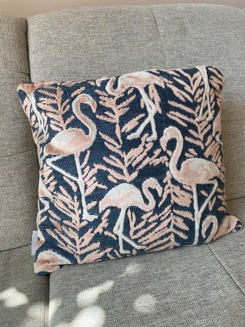 Kussen beschikbaar voor biedingen