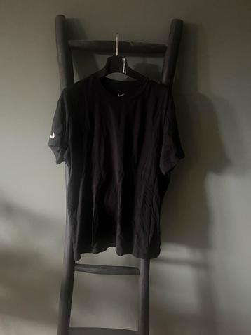 Zwart Nike t-shirt XL sportkleding tee black shirtjes beschikbaar voor biedingen