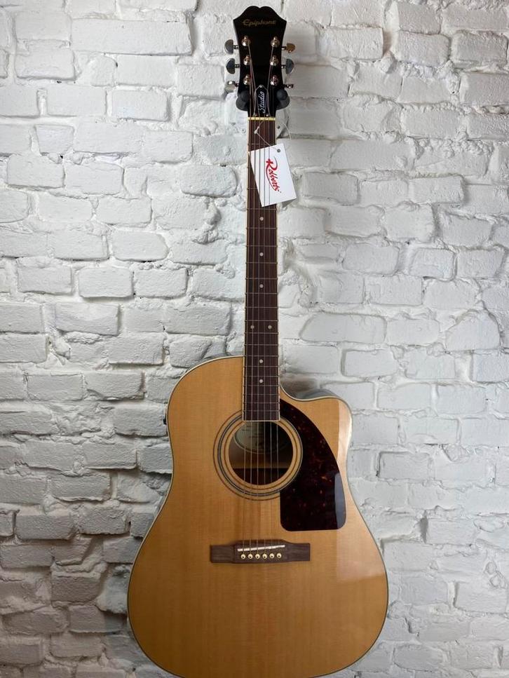 Epiphone J-45 EC Studio NA, Muziek en Instrumenten, Snaarinstrumenten | Gitaren | Akoestisch, Zo goed als nieuw, Western- of Steelstringgitaar