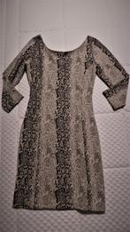 Guess jurk maat S slangenprint, Maat 38/40 (M), Nieuw, Ophalen of Verzenden, Knielengte