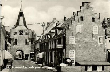 Elburg, Vispoort en oude gevel met pothuis - 1968? gelopen beschikbaar voor biedingen
