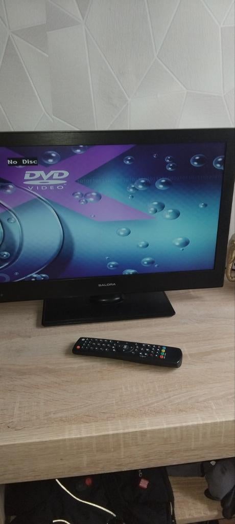 Salora tv met ingebouwde dvd speler, Ophalen of Verzenden