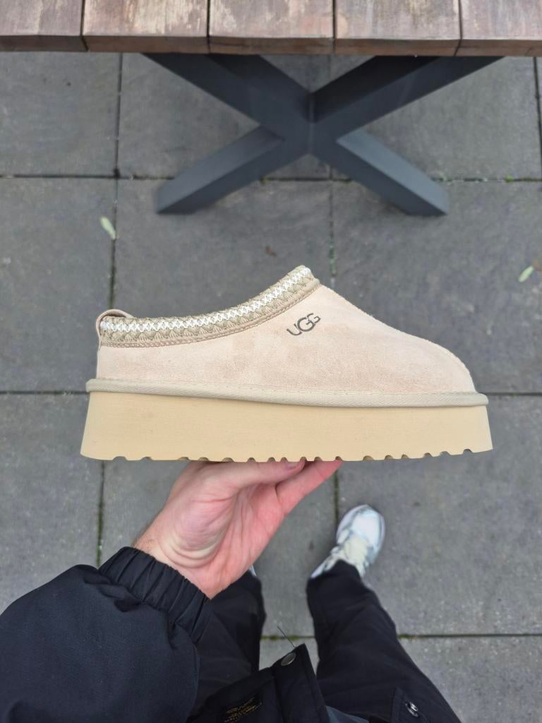 Ugg Tasman 2 Plateau Mustard Seed - Maat 37, UGG, Beige, Nieuw, Ophalen of Verzenden