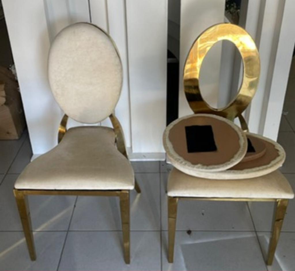 Dior stoelen en glazen tafels (deco te koop ), Ophalen of Verzenden, Zo goed als nieuw, Geboorte of Huwelijk