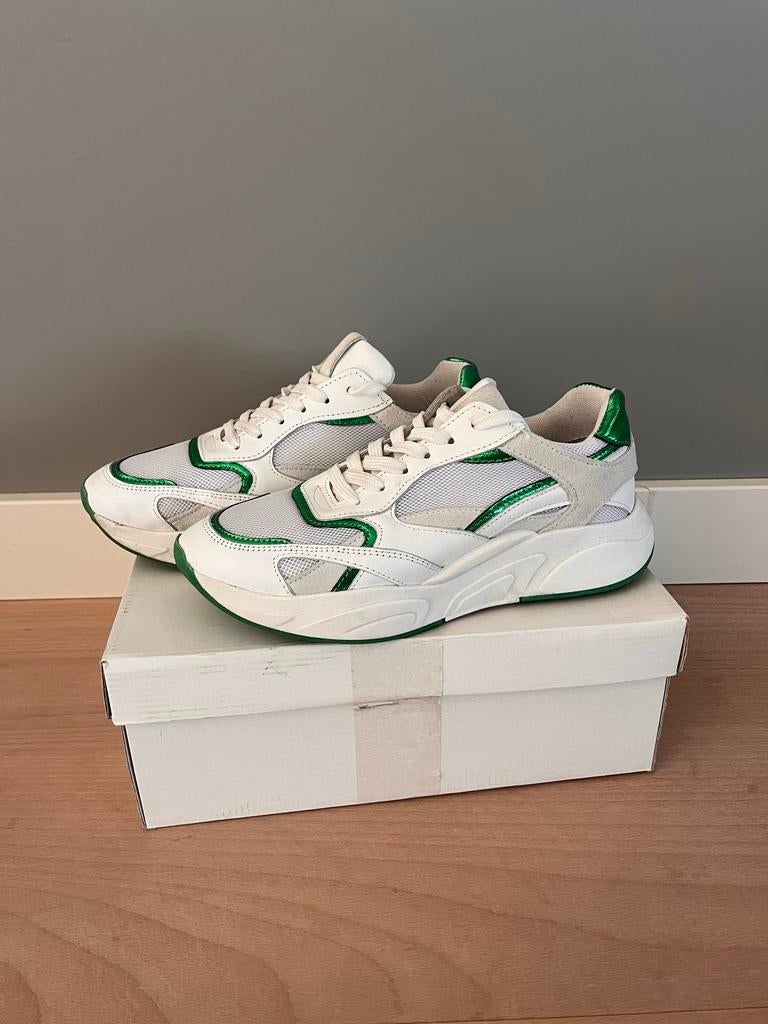 Karolina Zurkorf Sneakers - Maat 38,5, Wit, Ophalen of Verzenden, Sneakers of Gympen, Zo goed als nieuw