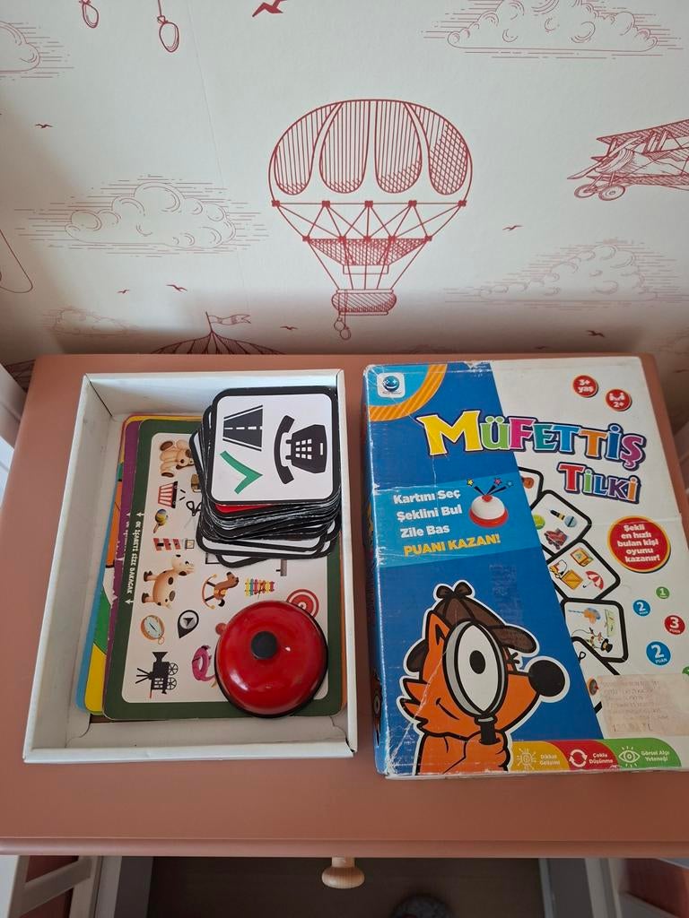 Müfettiş Tilki Bordspel - Zoek en Vind Spel, Hobby en Vrije tijd, Gezelschapsspellen | Bordspellen, Ophalen of Verzenden