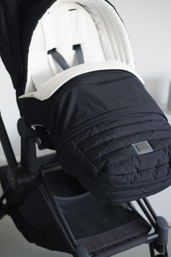 Cybex Priam 4 kinderwagen in erg goede staat., Kinderen en Baby's, Kinderwagens en Combinaties, Verstelbare duwstang, Zo goed als nieuw
