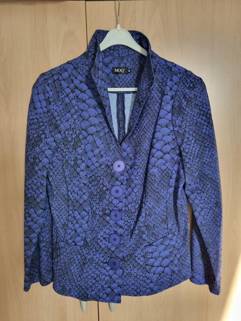 Prachtige blazer van MOQ. Maat 40. Nieuw. Kobalt., Kleding | Dames, Ophalen of Verzenden, Nieuw, Maat 38/40 (M), Blauw