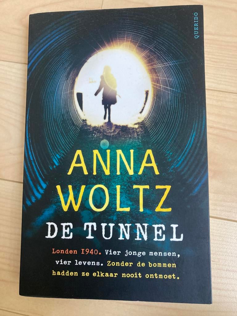 De tunnel jeugdthriller Anna Woltz, Boeken, Ophalen, Zo goed als nieuw, Fictie