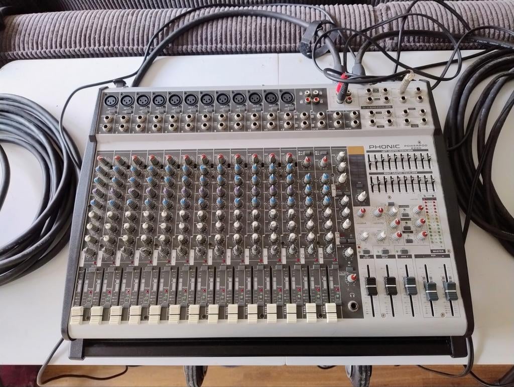 Phonic Powerpod 2280 Mengpaneel Versterker, Muziek en Instrumenten, Ophalen, Gebruikt, 20 kanalen of meer, Microfooningang