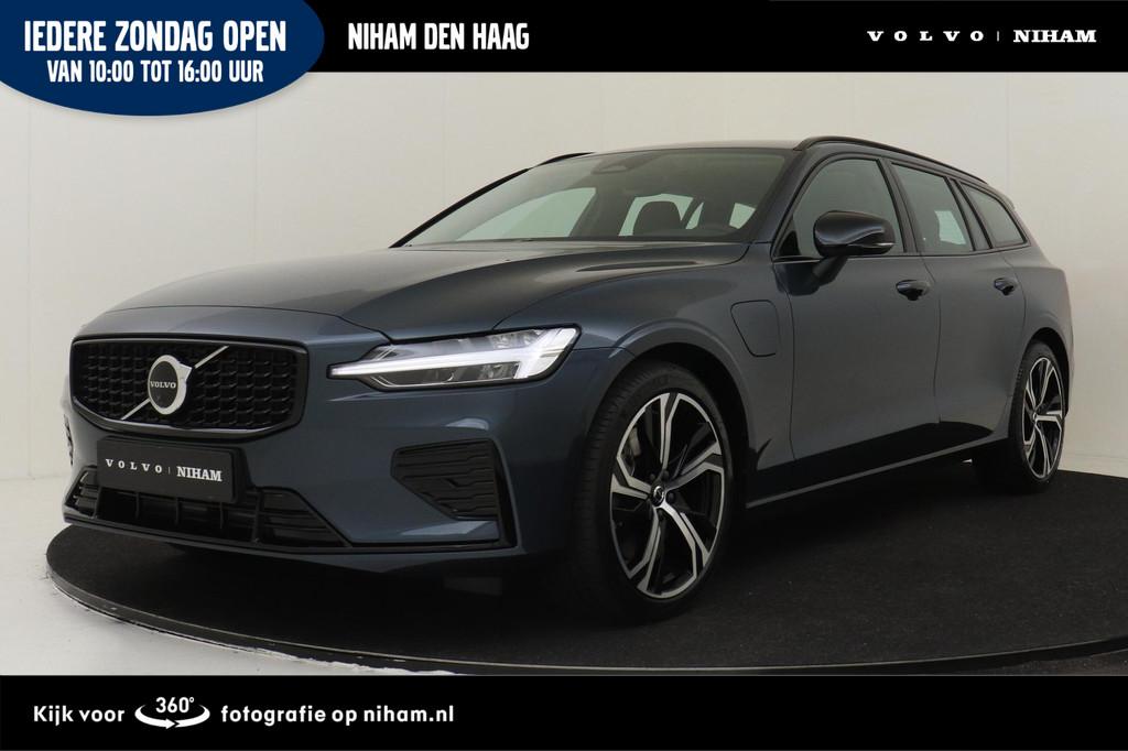 Volvo V60 T8 PLUG-IN HYBRID AWD PLUS PERFORMANCE ED. DARK -H, Auto's, Automaat, 12 maanden, Euro 6, 4 cilinders
