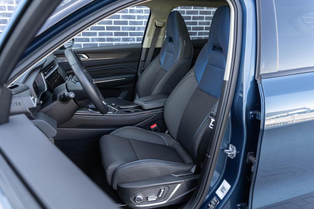 Lynk & Co 01 1.5 Plug-in Hybrid | PHEV | Panoramadak | 360 G, Auto's, Stof, Blauw, Plug-in hybride, Bedrijf