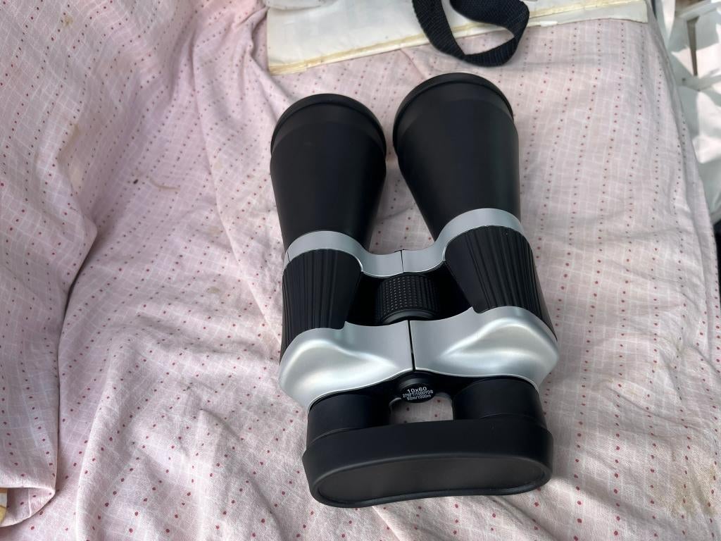 Verrekijker Binoculars met tasje, Gebruikt, Overige typen, Ophalen of Verzenden, 20x of meer