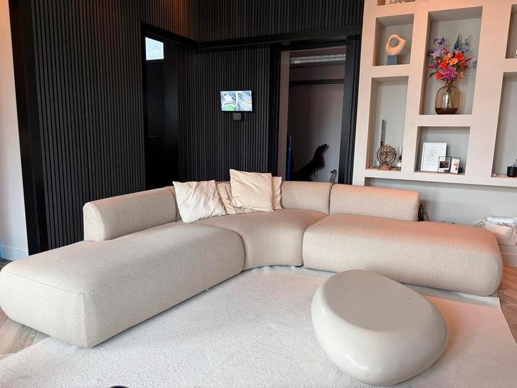 Sofia bank van Westwing met een fauteuil, Huis en Inrichting, Banken | Bankstellen, Zo goed als nieuw, Hoekbank, Vierpersoons of meer