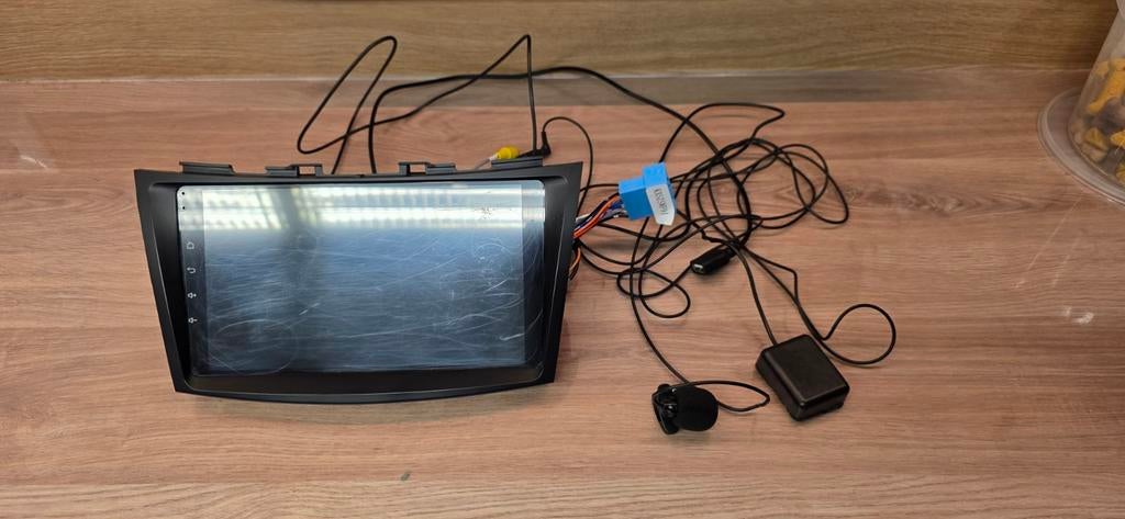 Auto Radio Suzuki Swift (2012), Ophalen, Gebruikt