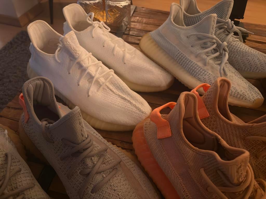 Collectie Yeezy 350 V2 Sneakers - 48, Ophalen of Verzenden, Nieuw, Overige kleuren, Sneakers of Gympen