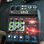 Mini mixer interface met microfoon en standaard, Muziek en Instrumenten, Ophalen of Verzenden, Gebruikt, Minder dan 5 kanalen