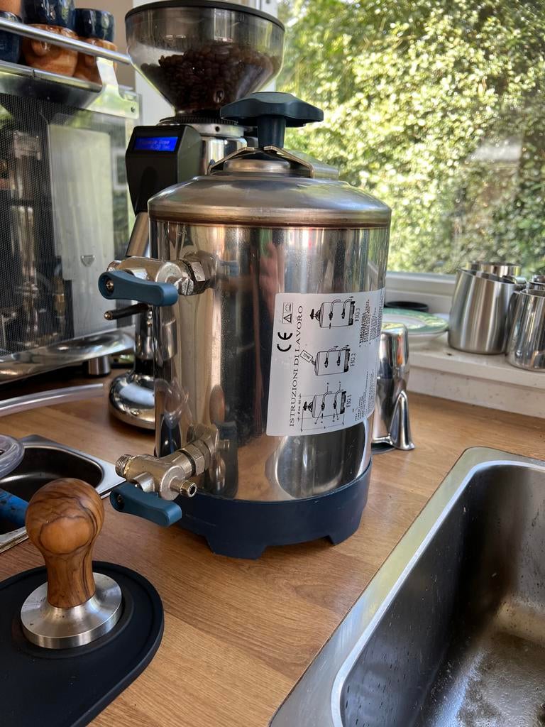 Waterfilter ontharder voor espresso machine, Witgoed en Apparatuur, Waterontharders, Ophalen of Verzenden, Gebruikt, Waterontharder met zout