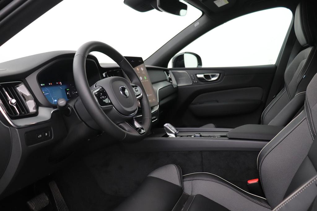 Volvo XC60 T6 Plug-in hybrid Plus Black Edition | FACELIFT |, Auto's, Volvo, Automaat, Gebruikt, Euro 6, 4 cilinders